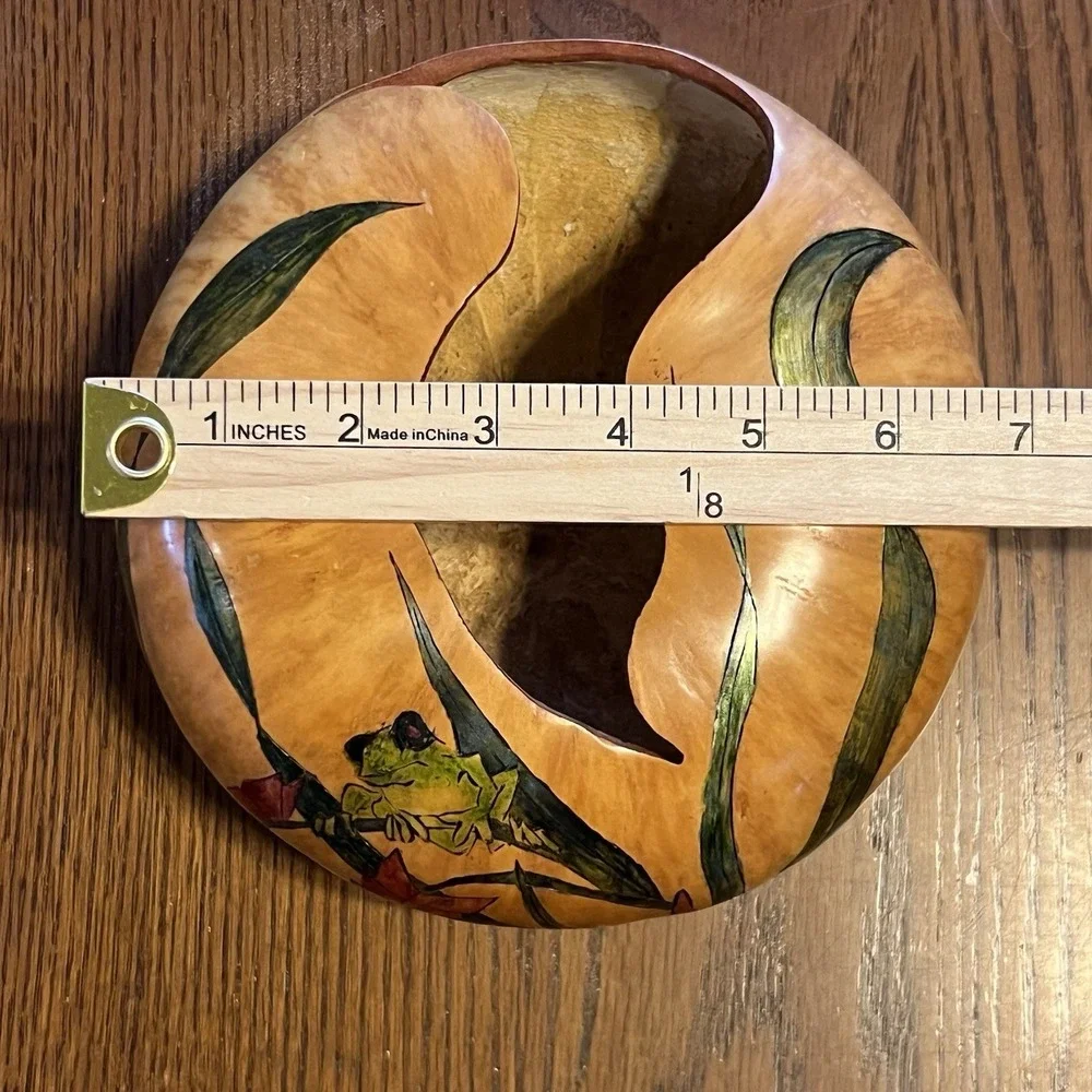 Vintage Hand Painted Carved Gourd Frog Lily Pad Art‎ Natural Decorative Dish